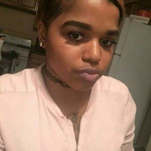 Meet your Posher, Lashae